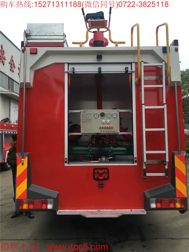 水罐消防车市场上提下拉 合资自主接地气