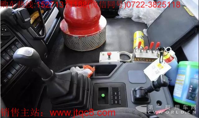 联合重卡自卸式消防车