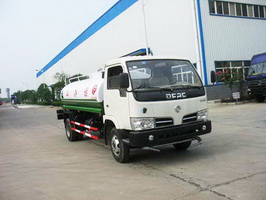 东风小金霸多功能绿化洒水车