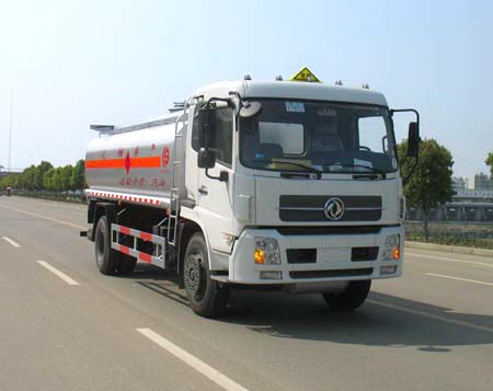 东风天锦153单桥油罐车(加油车)