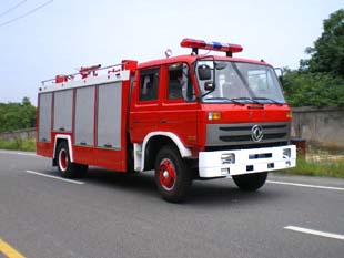东风153泡沫消防车