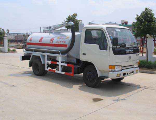 东风小霸王吸粪车