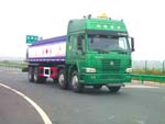 斯太尔前四后八运油车