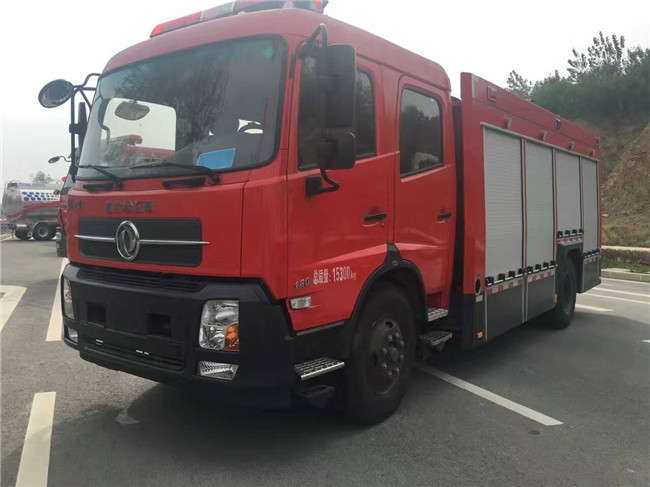 东风天锦7吨泡沫消防车(国五)