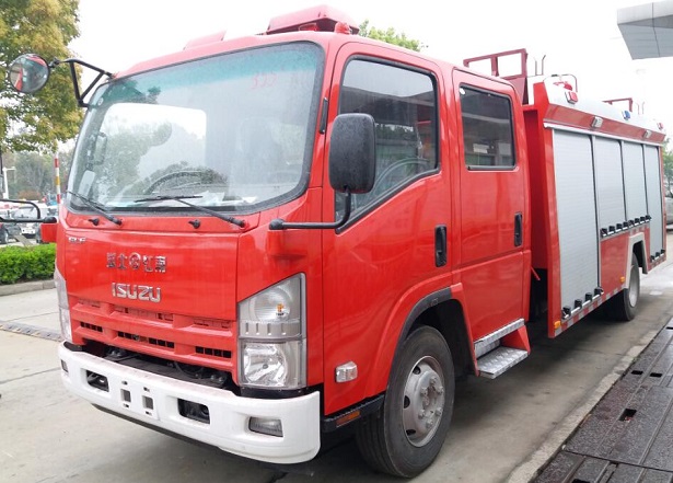 五十铃泡沫消防车(4-5T)