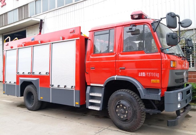东风145泡沫消防车(5-6T)