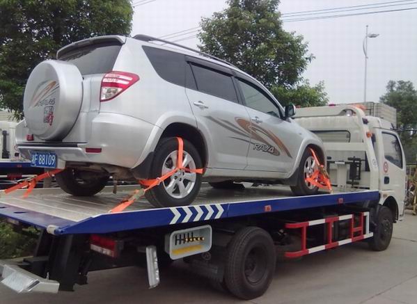 东风多利卡拖车(新款)清障车