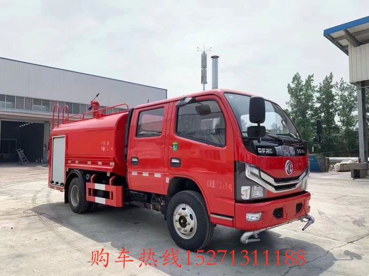 东风4吨双排座消防水车